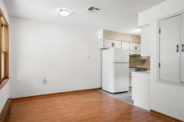 $194,900 | 18867 Sunrise Drive, Belton, MO 64012