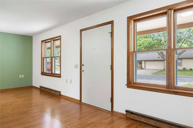 $194,900 | 18867 Sunrise Drive, Belton, MO 64012