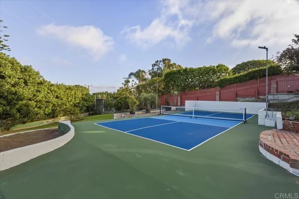 $4,550,000 | 557 Canyon Drive, Solana Beach, CA 92075