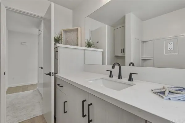 $4,550,000 | 557 Canyon Drive, Solana Beach, CA 92075