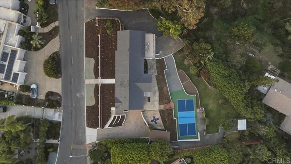 $4,550,000 | 557 Canyon Drive, Solana Beach, CA 92075