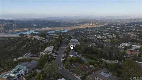 $4,550,000 | 557 Canyon Drive, Solana Beach, CA 92075