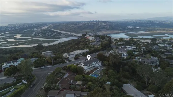 $4,550,000 | 557 Canyon Drive, Solana Beach, CA 92075