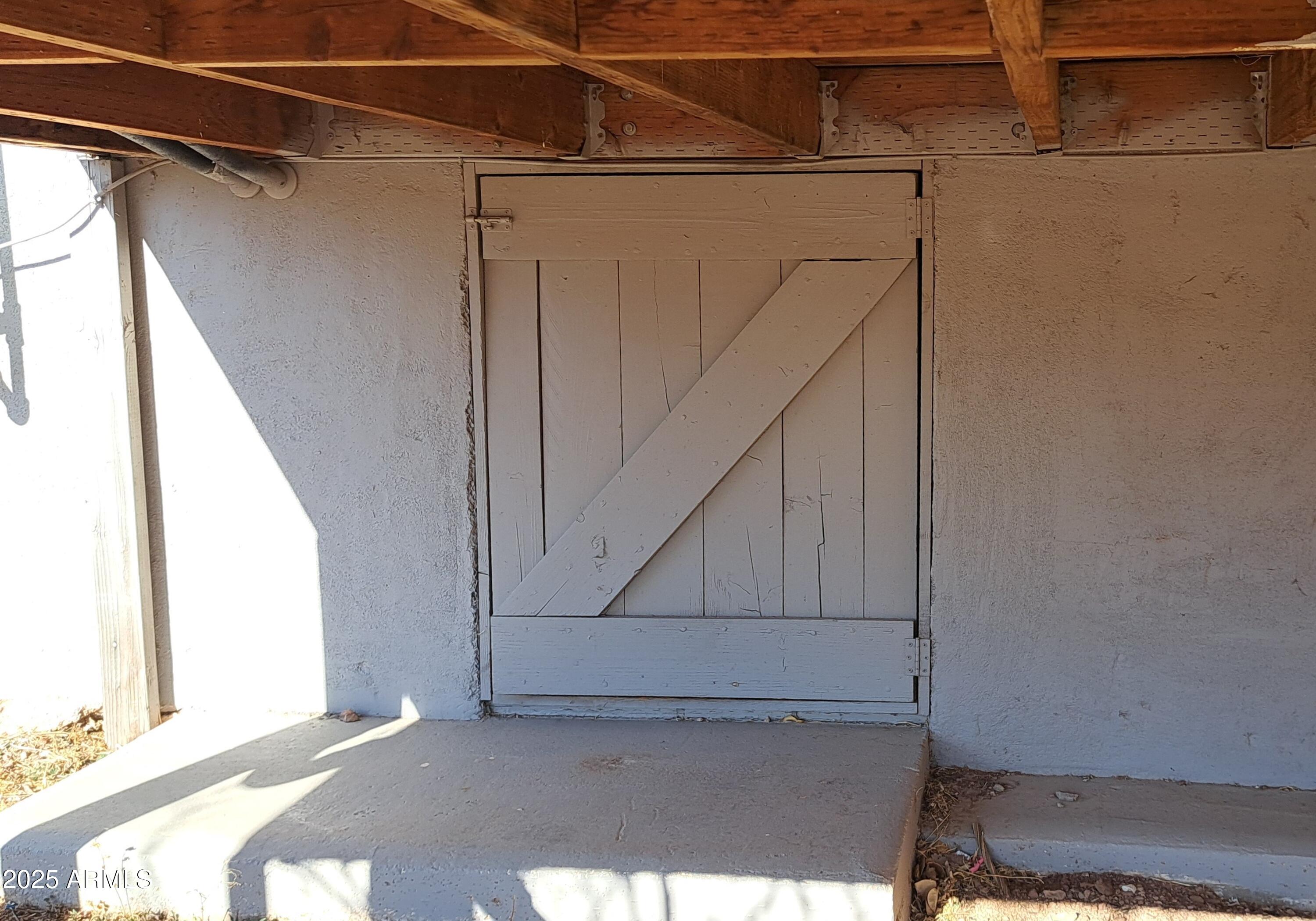 507 Bisbee Road Bisbee, AZ 85603 - Photo 25 of 26 a view of a small space