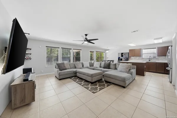 $410,000 | 11622 Shotgun Way, Helotes, TX 78023