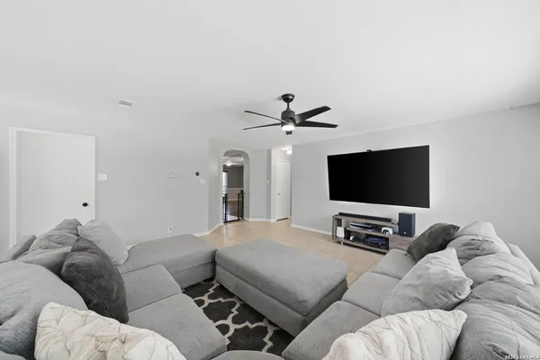 $410,000 | 11622 Shotgun Way, Helotes, TX 78023