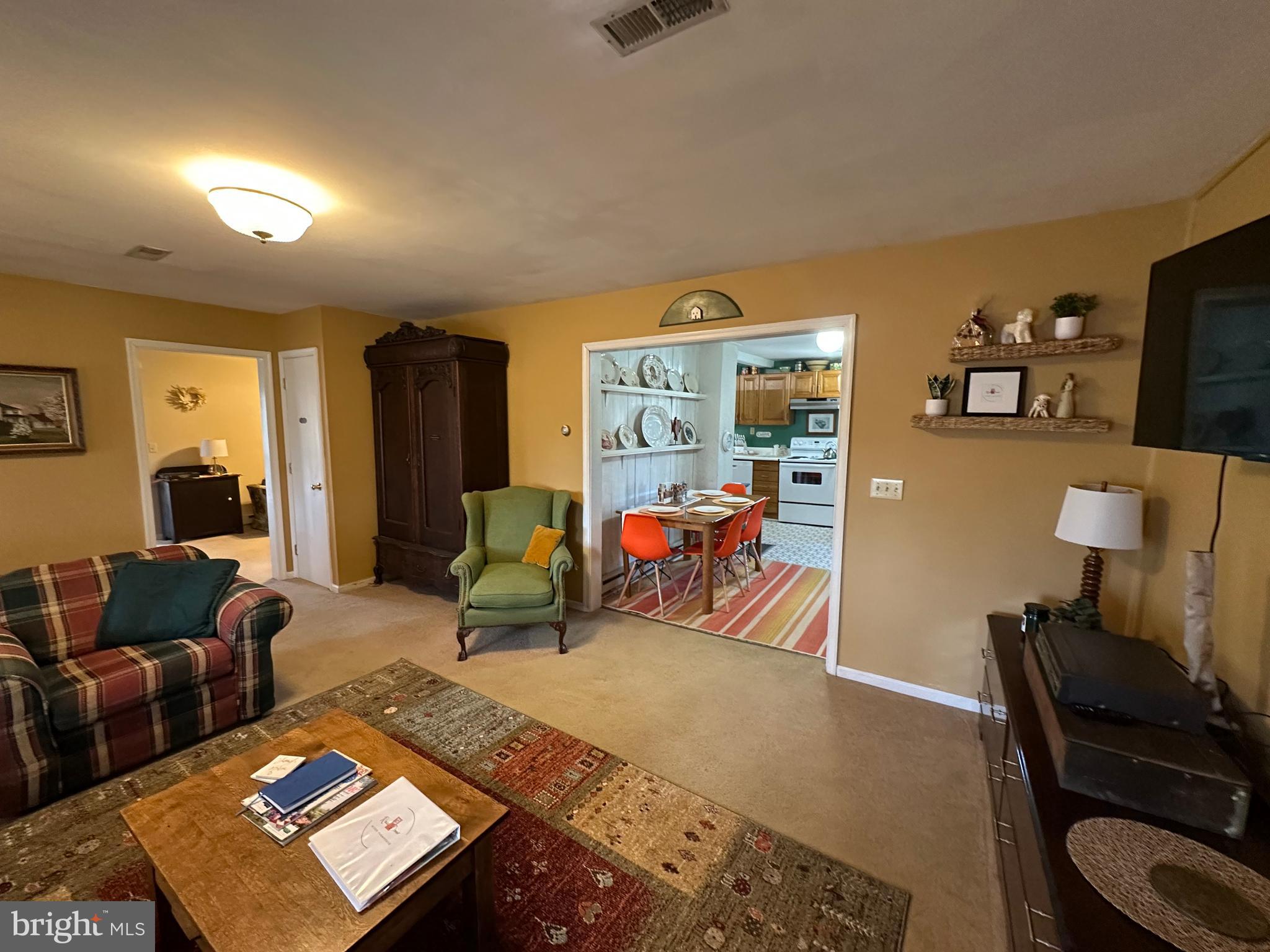 723 Sedwick Road Luray, VA 22835 - Photo 21 of 57 Living Room