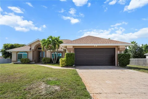 $490,000 | 624 Northeast 2nd Place, Cape Coral, FL 33909