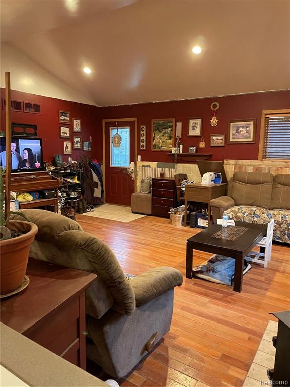 13185 Albain Road Petersburg, MI 49270 - Photo 3 of 30