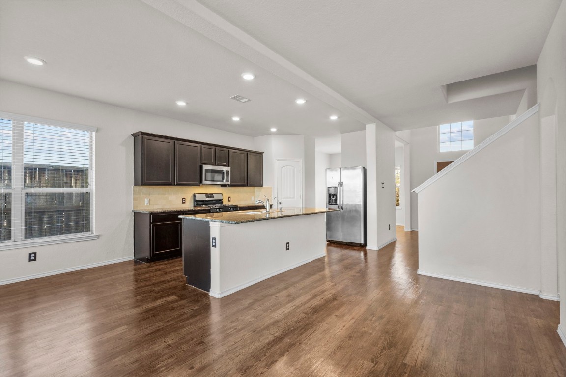 506 Waterside Ridge Lane La Marque, TX 77568 - Photo 12 of 43