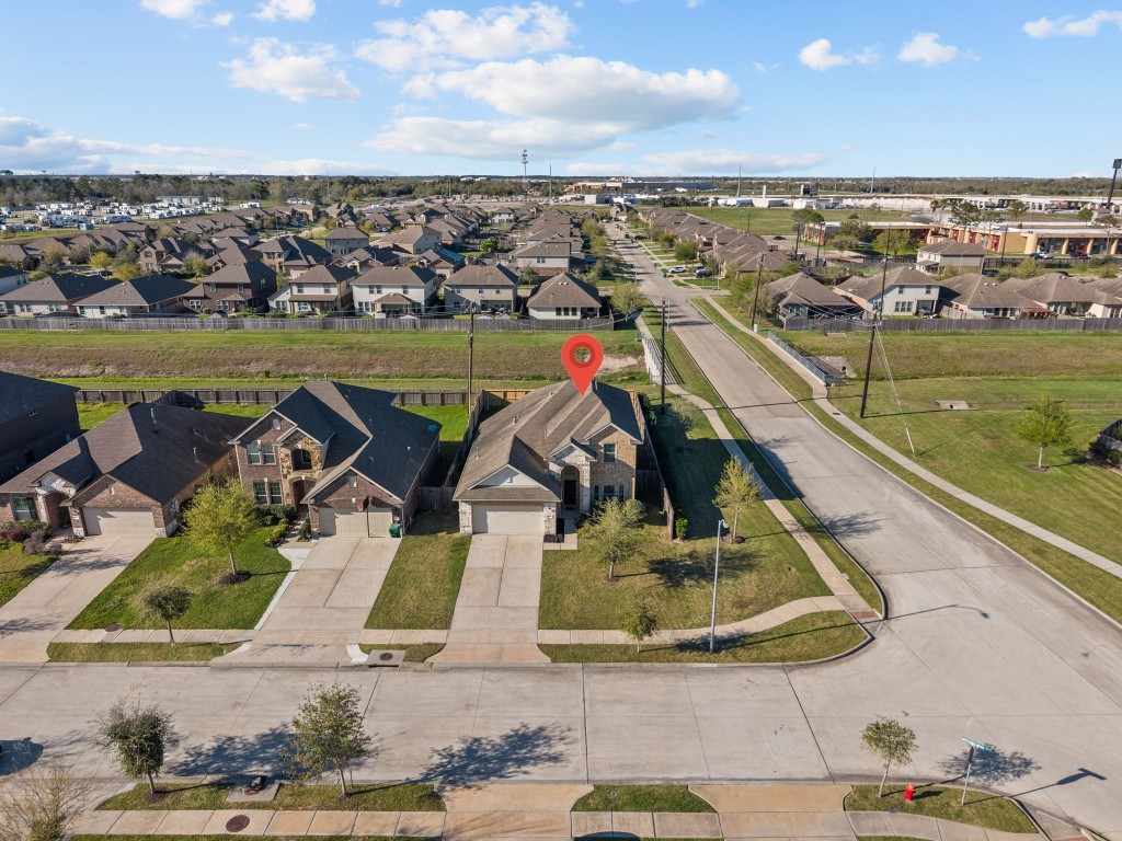 506 Waterside Ridge Lane La Marque, TX 77568 - Photo 2 of 43