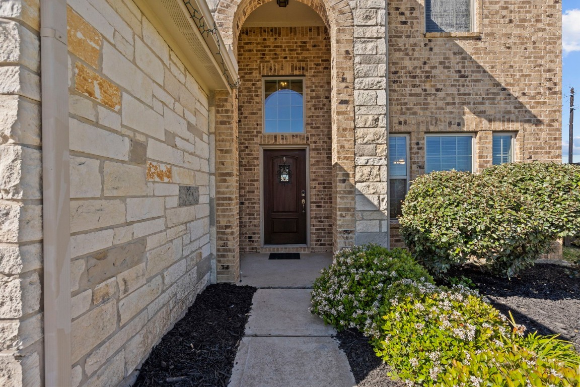 506 Waterside Ridge Lane La Marque, TX 77568 - Photo 4 of 43