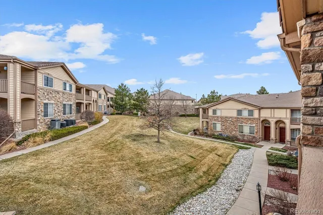 $340,000 | 22960 East Roxbury Drive, Unit F, Aurora, CO 80016