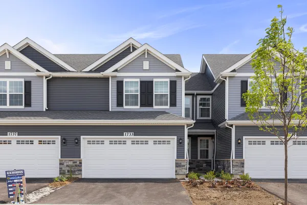 $3,100 | 1733 Stable Lane, Aurora, IL 60503