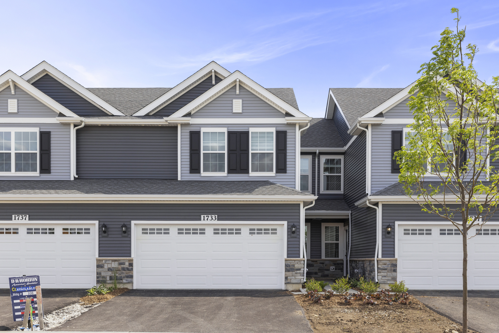 1733 Stable Lane Aurora, IL 60503 - Photo 1 of 23