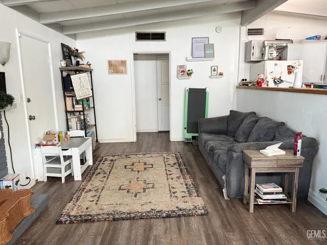 $279,900 | Undisclosed Address, Bakersfield, CA 93306