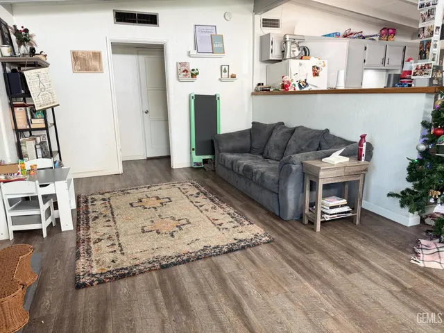 $279,900 | Undisclosed Address, Bakersfield, CA 93306