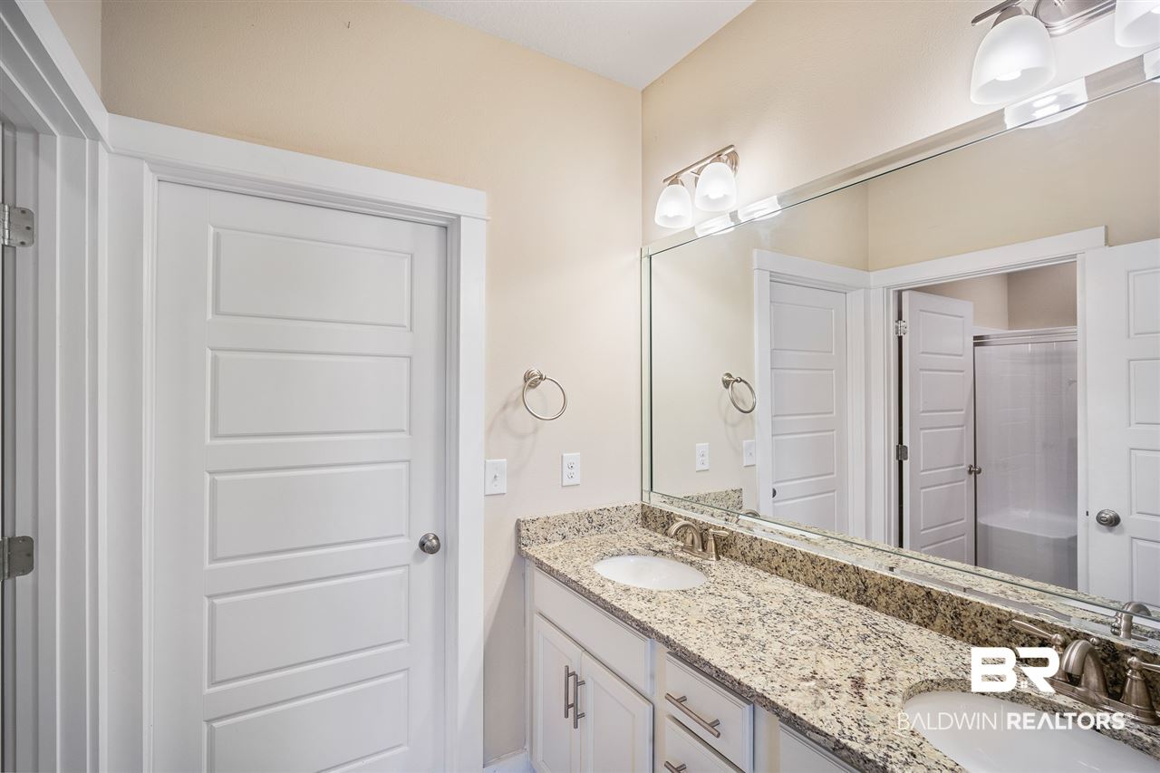 9869 Evanston Street Daphne, AL 36526 - Photo 20 of 36 Additional Full Bath 3