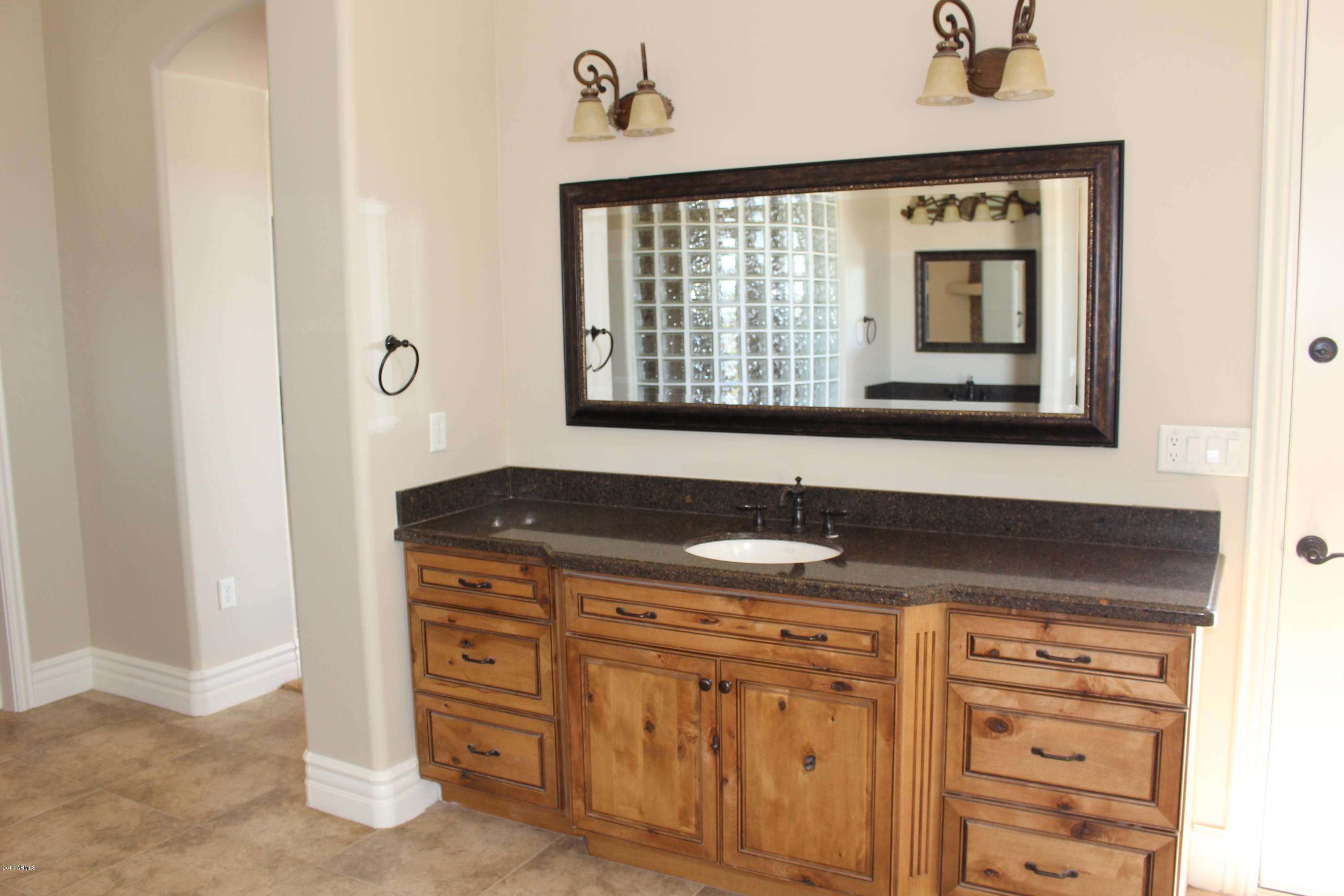 29981 West Marsh Road Casa Grande, AZ 85193 - Photo 18 of 38 Master vanity