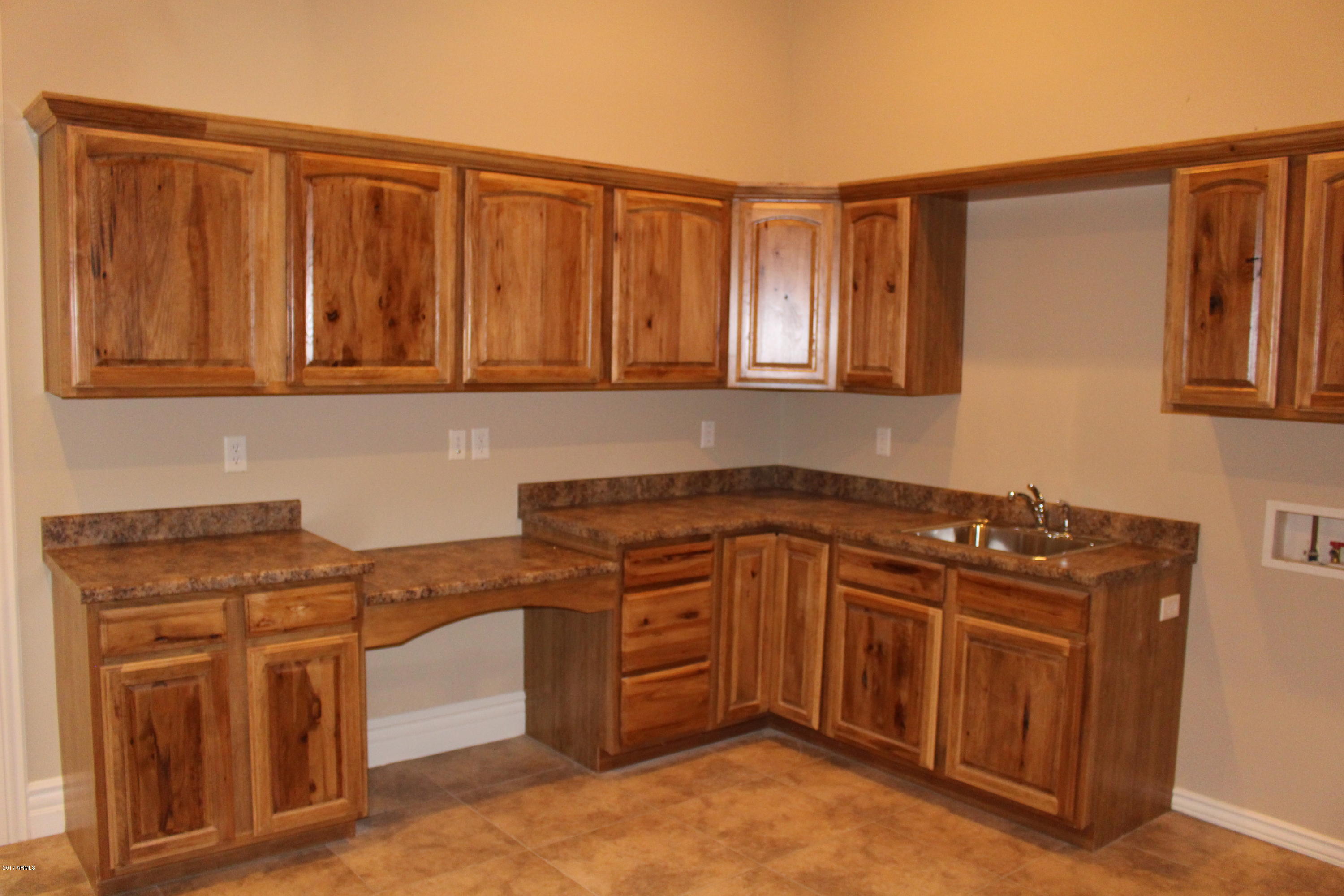 29981 West Marsh Road Casa Grande, AZ 85193 - Photo 27 of 38 Laundry room