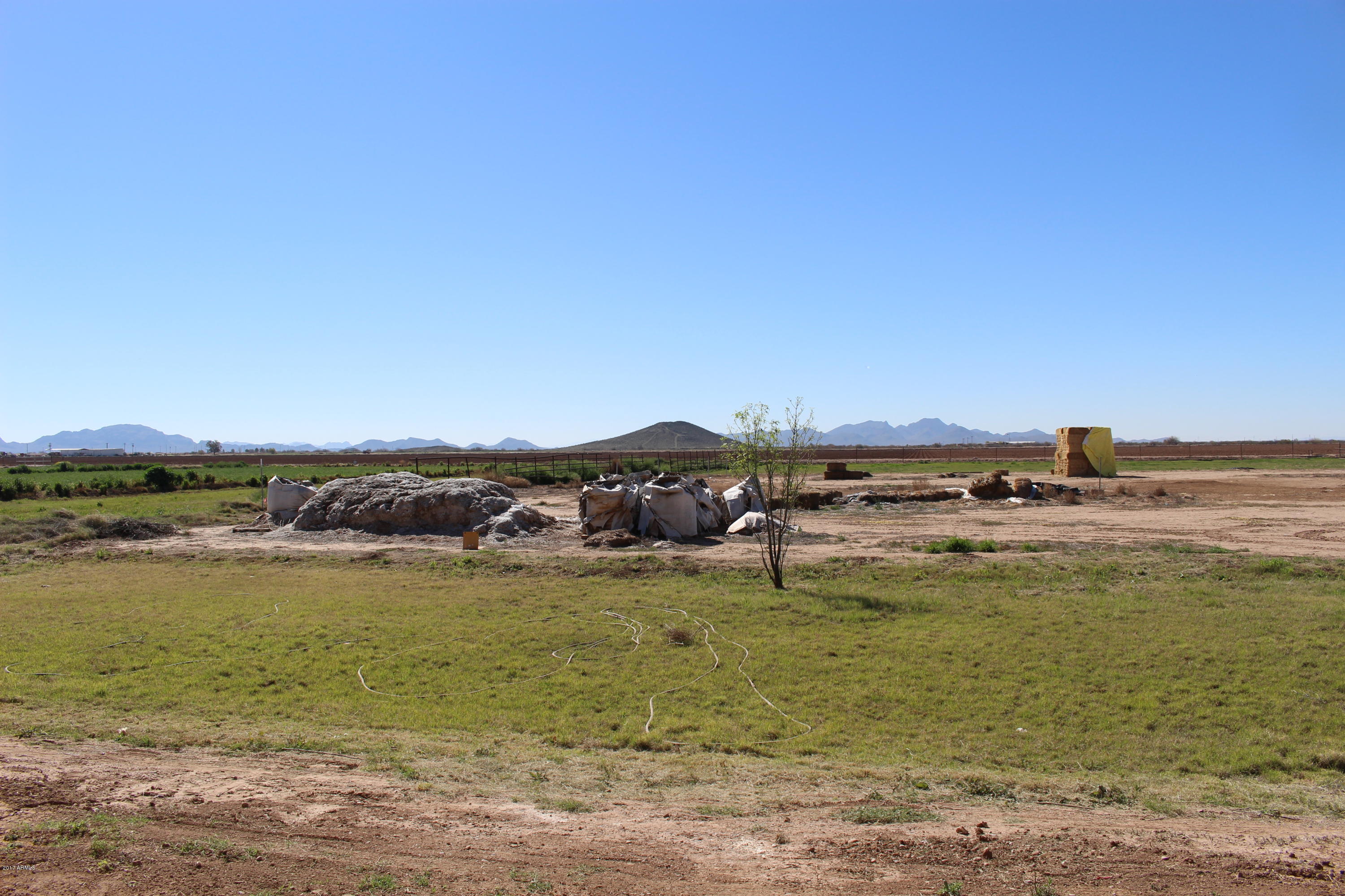 29981 West Marsh Road Casa Grande, AZ 85193 - Photo 31 of 38 Back yard