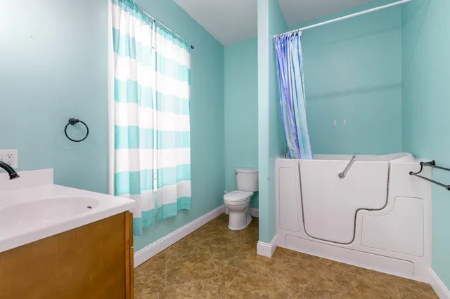 $925,000 | 1548 Road 18, Howard, KS 67349