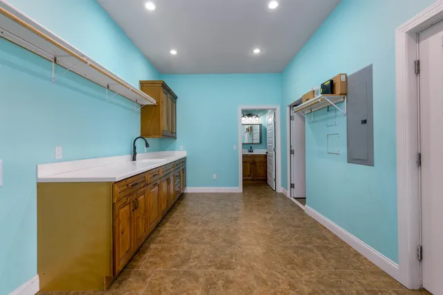 $925,000 | 1548 Road 18, Howard, KS 67349