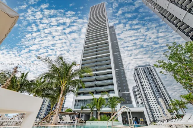 $3,150 | 159 Northeast 6th Street, Unit 5104, Miami, FL 33132