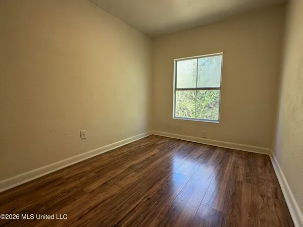 $1,200 | 16016 Highway 603, Kiln, MS 39556