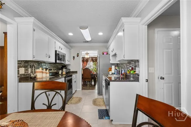 $1,800 | 806 Hod Lane, Hinesville, GA 31313