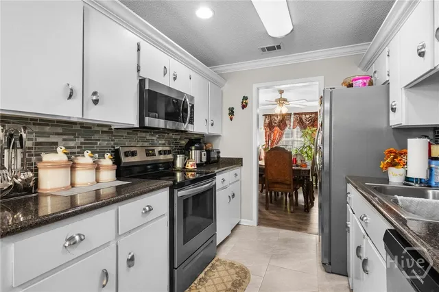 $1,800 | 806 Hod Lane, Hinesville, GA 31313