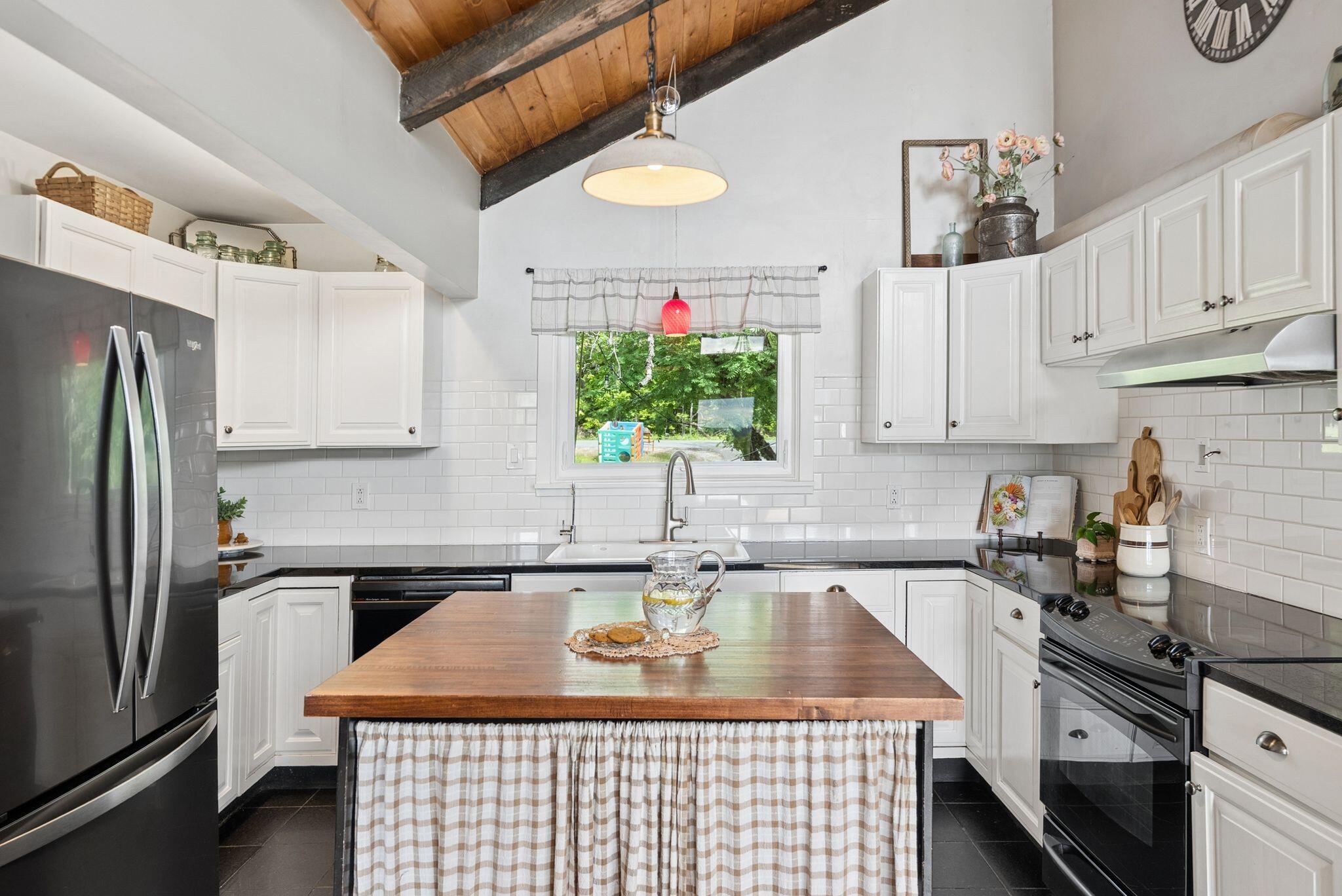 475 N Road Leeds, ME 04263 - Photo 47 of 93