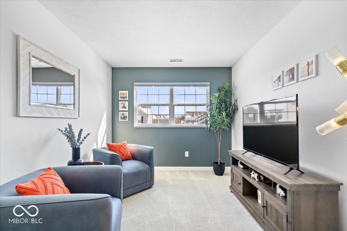 8187 Dewberry Lane Pendleton, IN 46064 - Photo 13 of 34