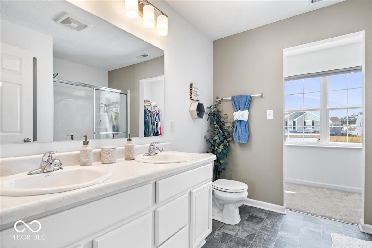 8187 Dewberry Lane Pendleton, IN 46064 - Photo 17 of 34