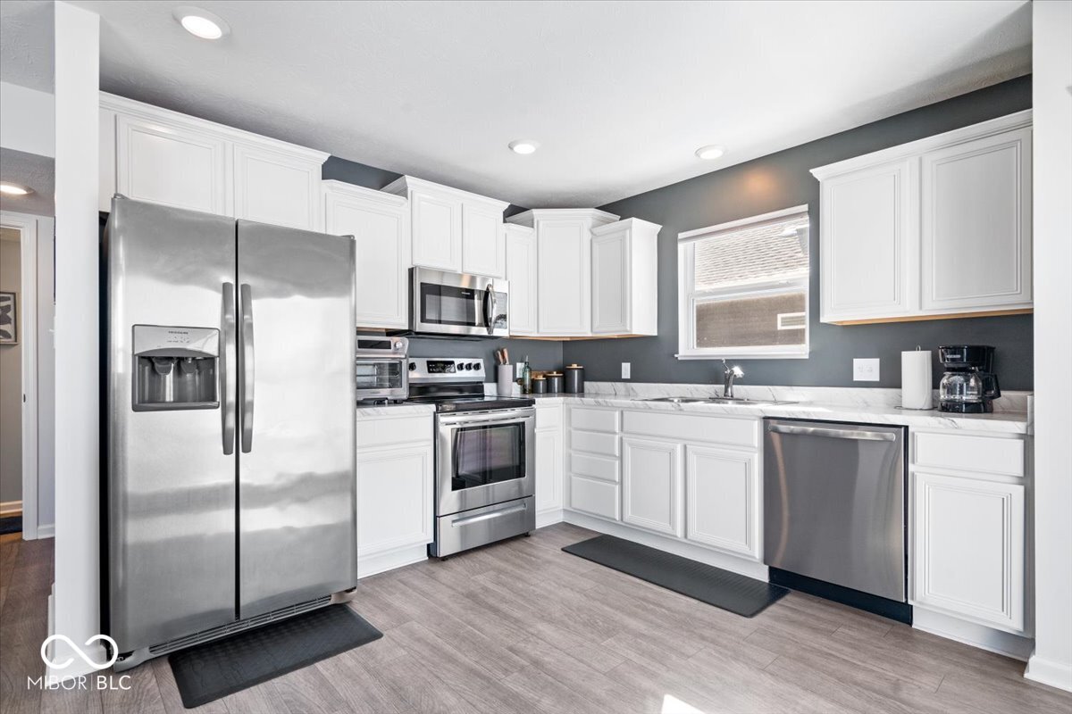 8187 Dewberry Lane Pendleton, IN 46064 - Photo 6 of 34