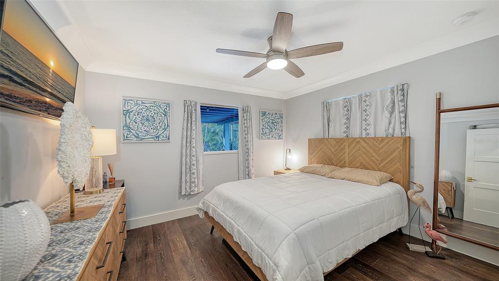 1050 Bogey Lane Longboat Key, FL 34228 - Photo 31 of 57