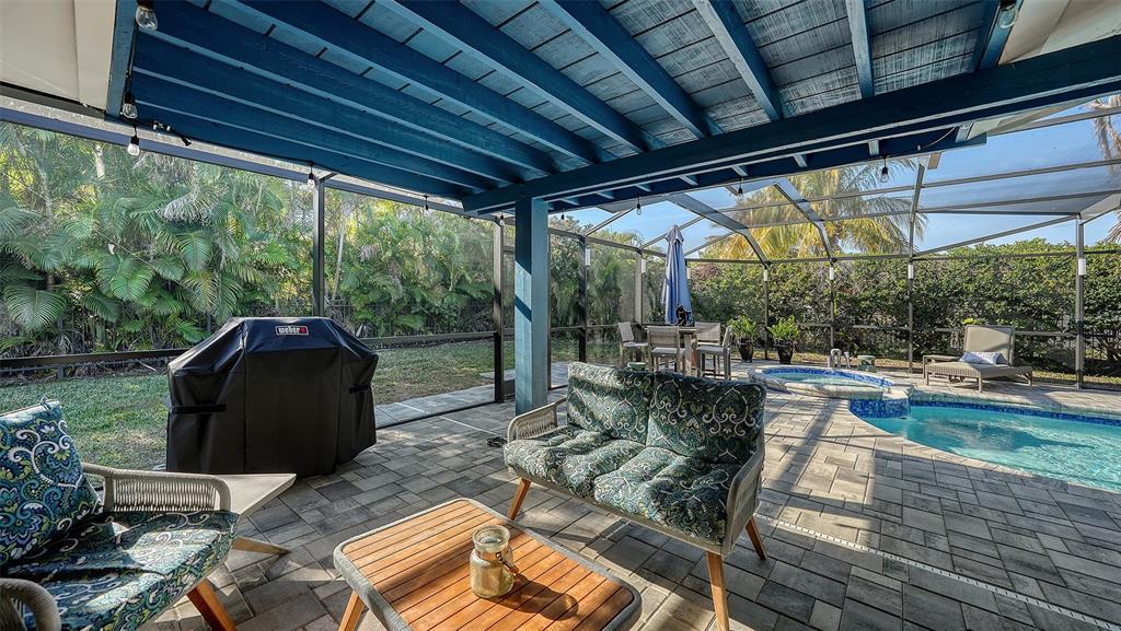 1050 Bogey Lane Longboat Key, FL 34228 - Photo 34 of 57