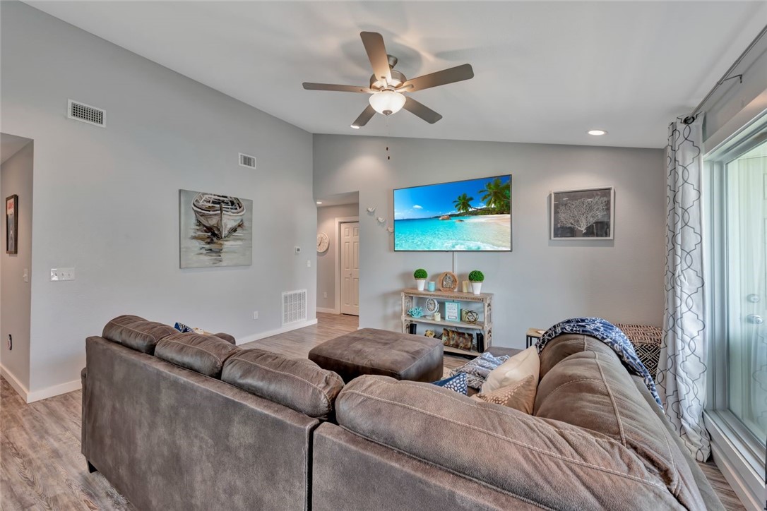 230 Cut-Off Road, Unit 231 Port Aransas, TX 78373 - Photo 7 of 35
