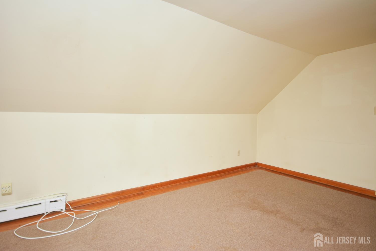 9 Emma Place Middlesex, NJ 08846 - Photo 23 of 32 a view of a room with basketball court