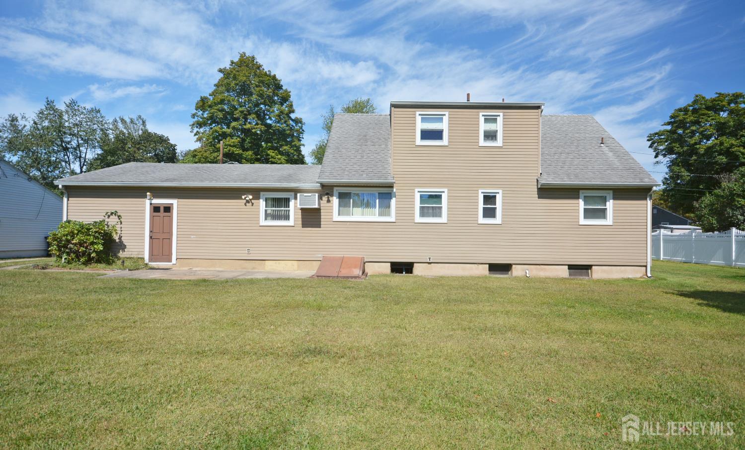 9 Emma Place Middlesex, NJ 08846 - Photo 32 of 32 a house view with a garden space