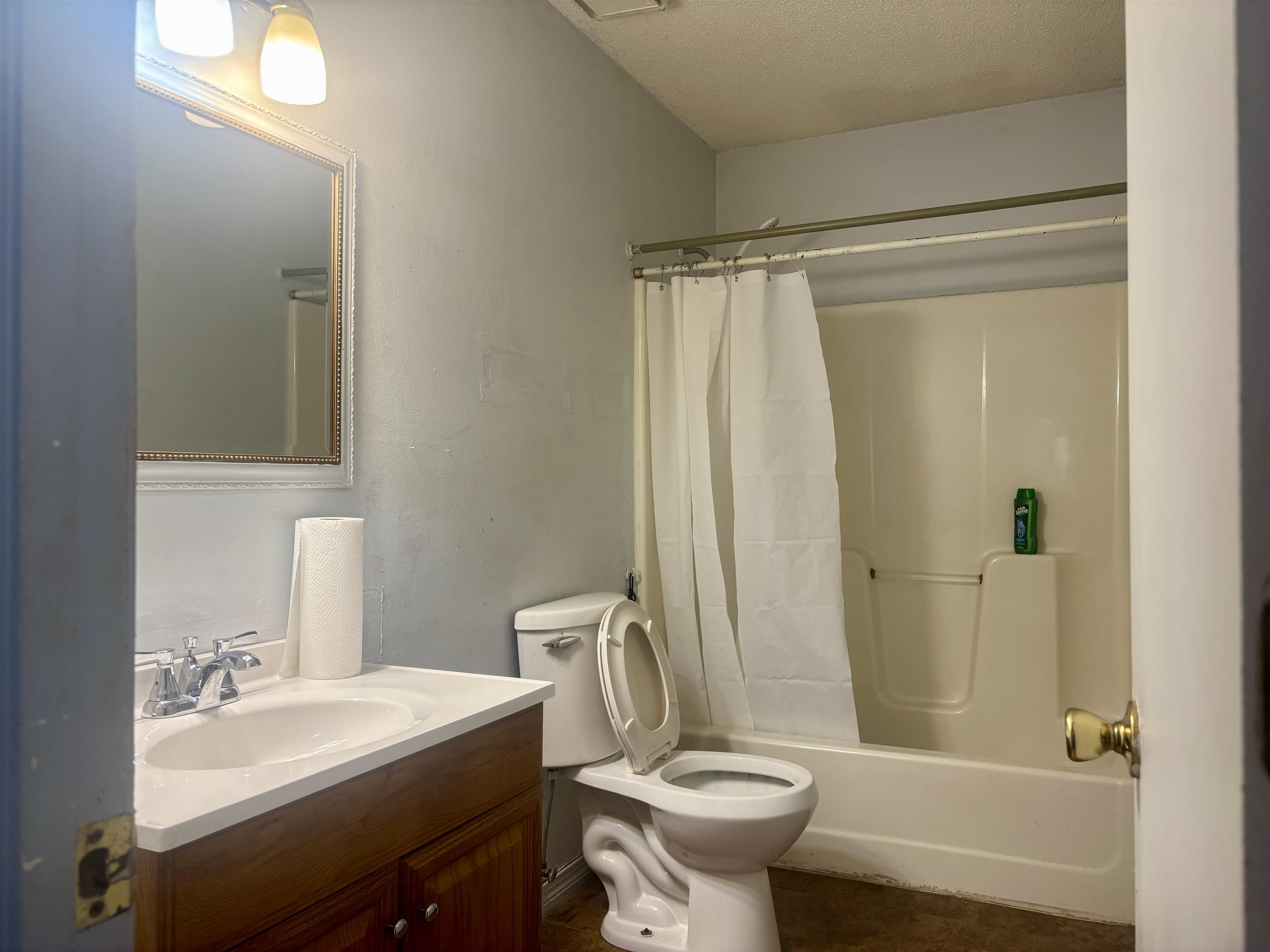320 South Pecan Street Foley, AL 36535 - Photo 10 of 17 Bathroom