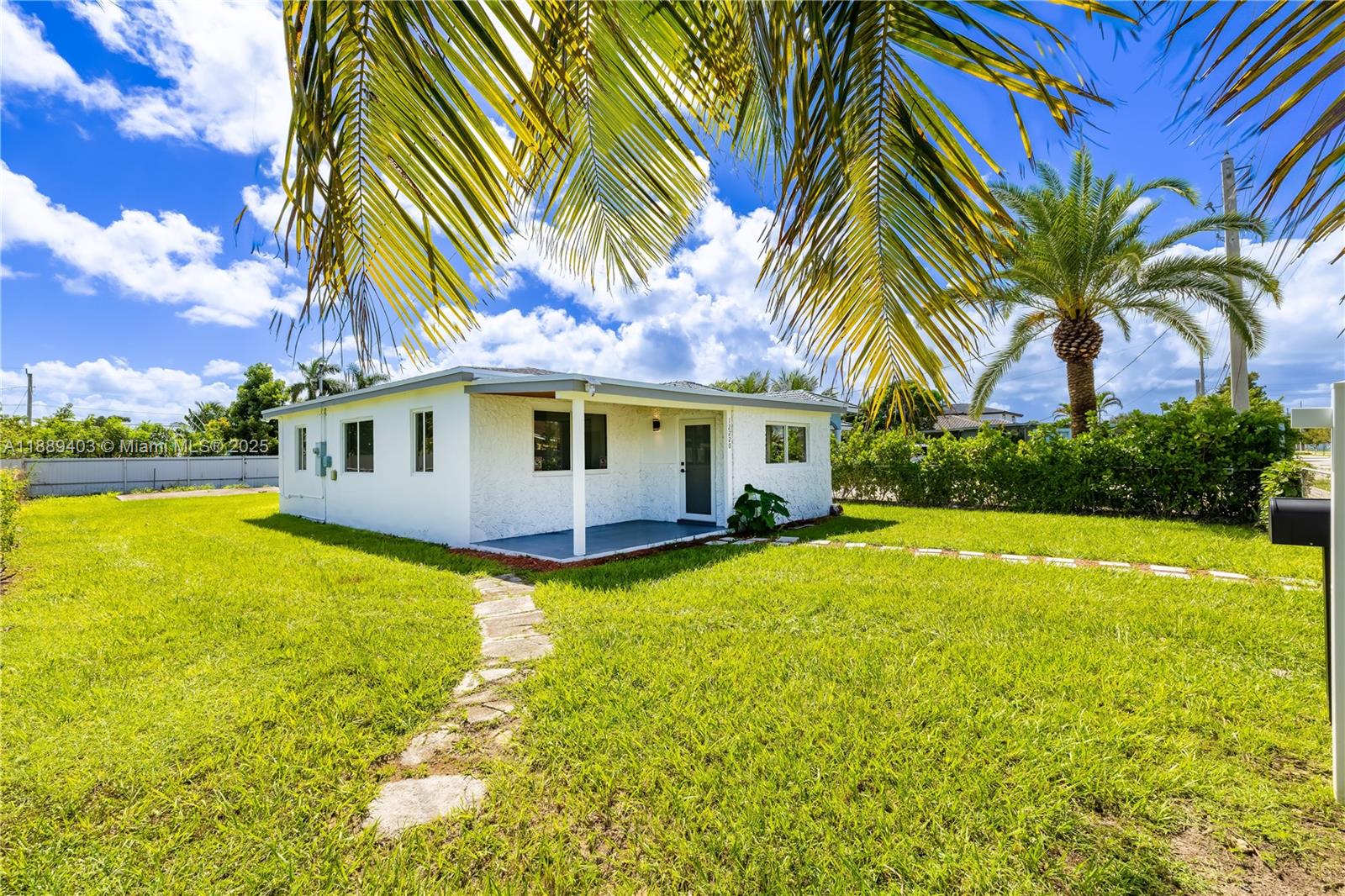 12220 Southwest 216th Street Miami, FL 33170 - Photo 3 of 19