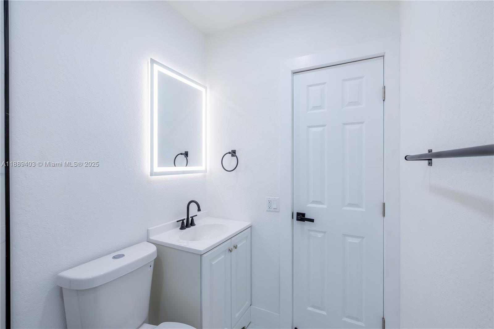 12220 Southwest 216th Street Miami, FL 33170 - Photo 8 of 19