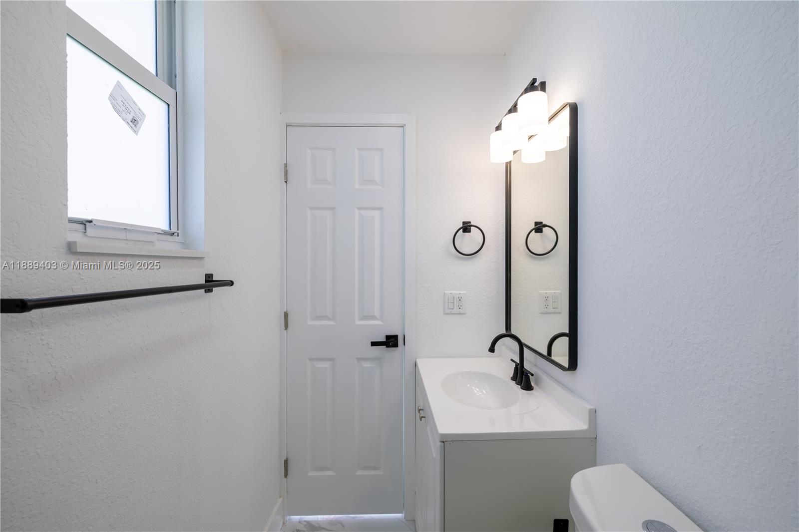12220 Southwest 216th Street Miami, FL 33170 - Photo 10 of 19