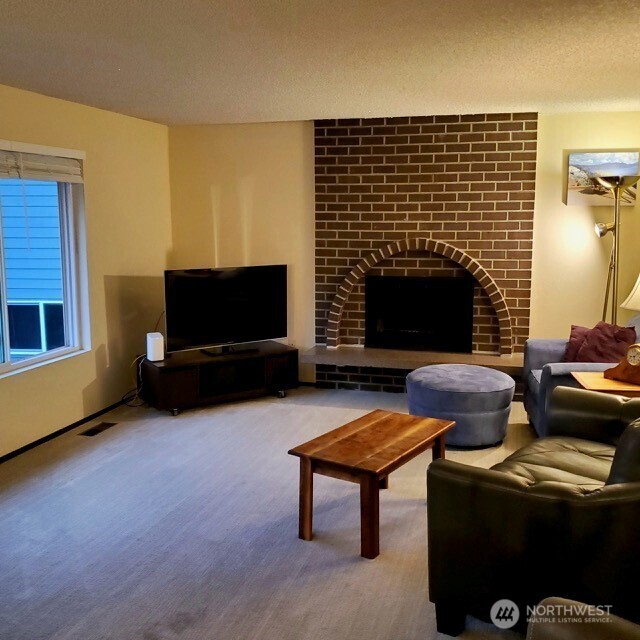 12811 Southeast 186th Place Renton, WA 98058 - Photo 4 of 11