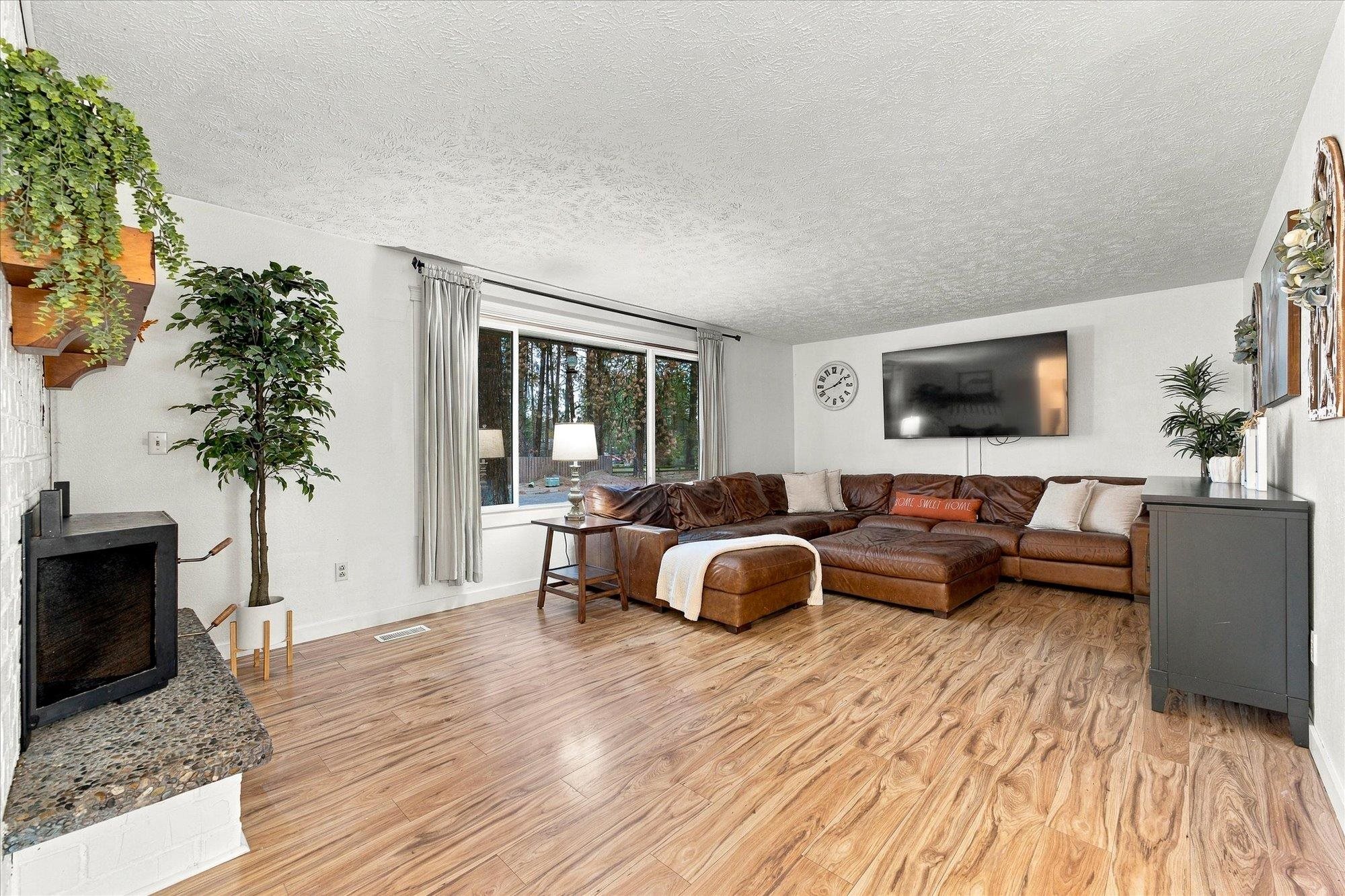2717 South Skipworth Road Spokane Valley, WA 99206 - Photo 4 of 29 Gallery Image 4