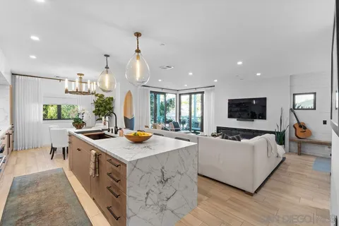 $3,125,000 | 3301 Lincoln Street, Carlsbad, CA 92008