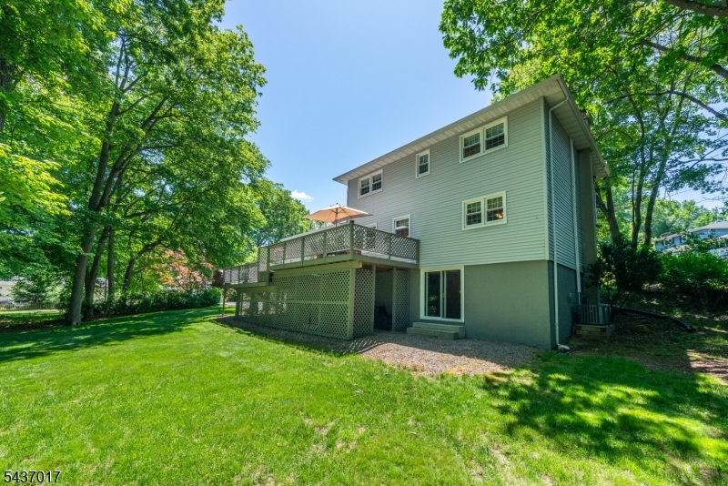 10 Brittany Road Succasunna, NJ 07876 - Photo 35 of 37