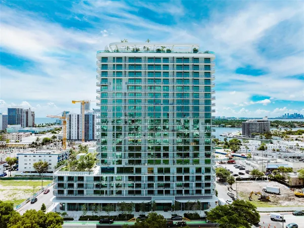 $4,500 | 580 72nd Street, Unit 1413, Miami Beach, FL 33141