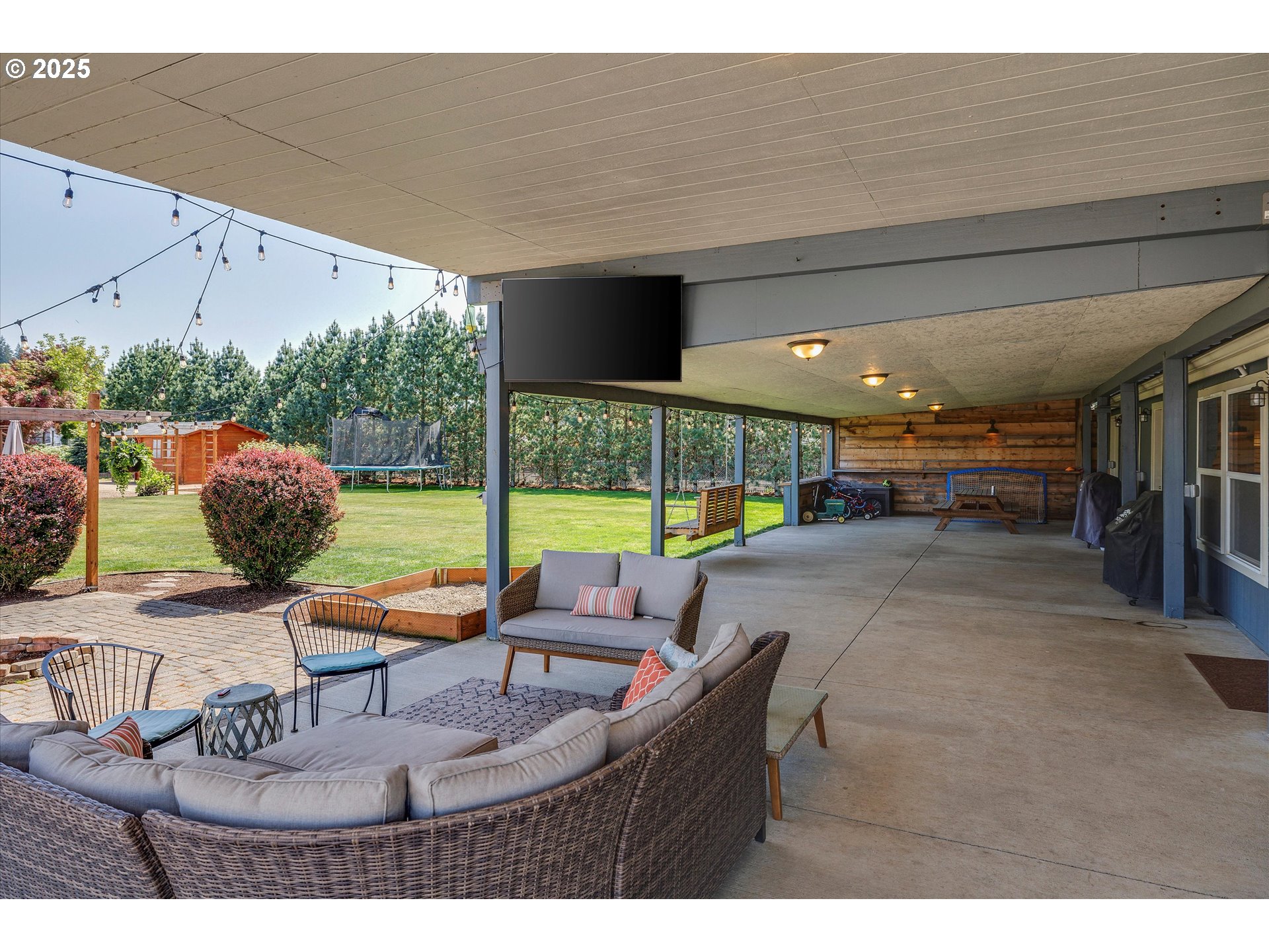 24932 South Blundell Road Canby, OR 97013 - Photo 28 of 45 Covered Patio